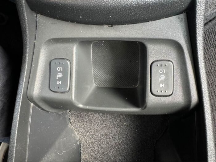 Honda jazz 1.4 hybrid 2013 - Image 13